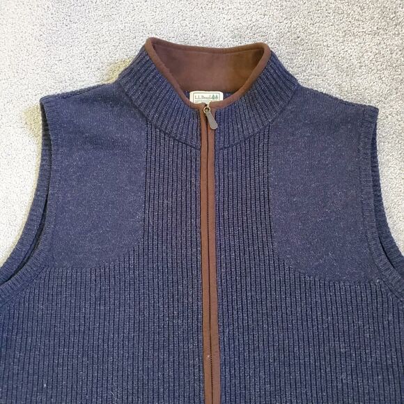 LL Bean sweater Mens Extra Large Blue Vest 100% Merino Wool Lambswool Waterfowl - Picture 2 of 10